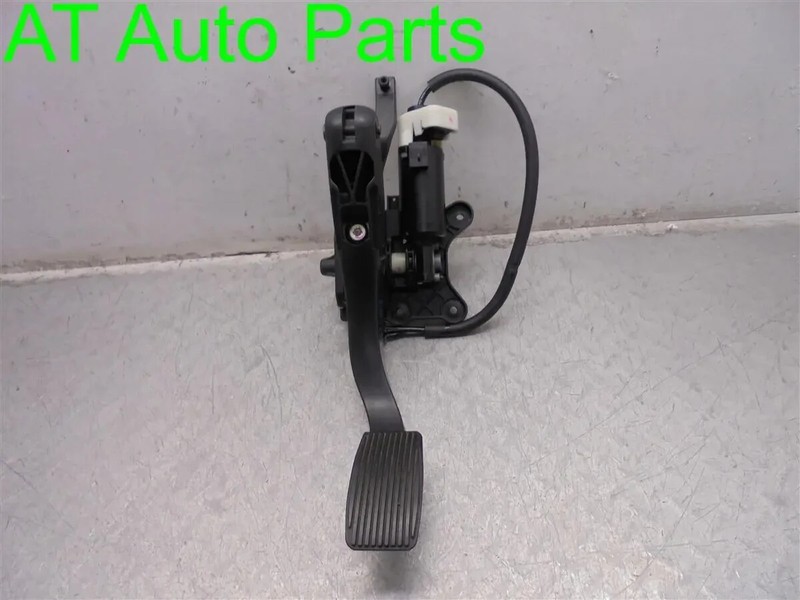 2003-2004 LINCOLN NAVIGATOR ADJUSTABLE ACCELERATOR GAS PEDAL OEM 2L1Z-9725-AA