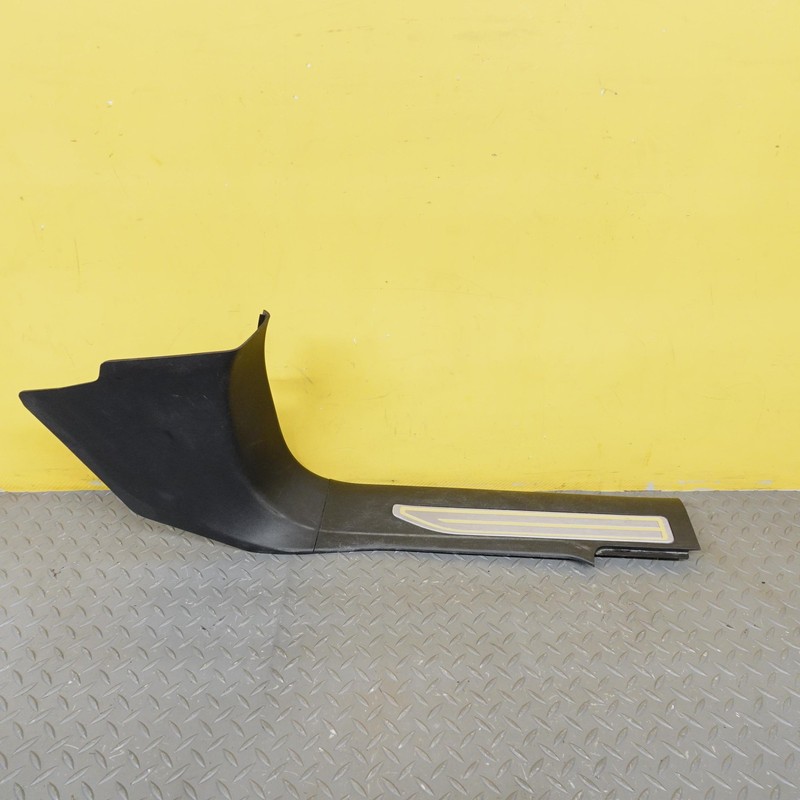 2019-2024 GMC SIERRA 1500 Front Right Door Sill Plate Oem 84504222