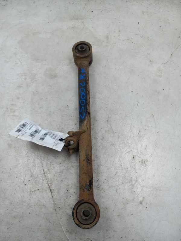 93 94 95 TOYOTA 4 RUNNER SR5 REAR PASSENGER RIGHT LOWER TRAILING CONTROL ARM