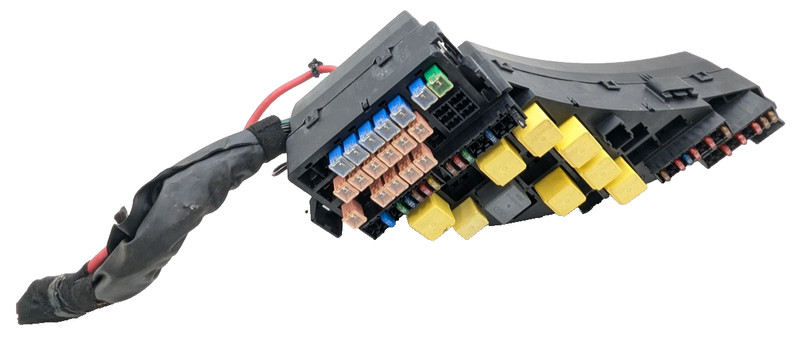 2003 to 2008 JAGUAR S-TYPE S Type REAR FUSE RELAY BOX with Fuses 3.0L V6
