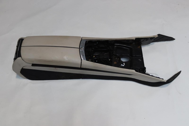 2011-2015 BMW 740LI F02 CENTER CONSOLE COMPARTMENT LEATHER OEM