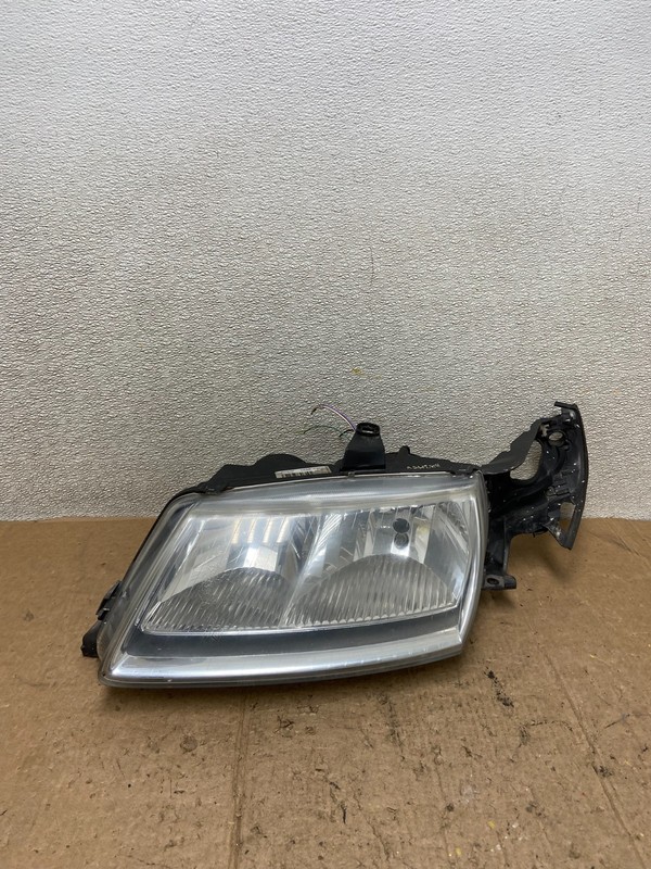 2002 to 2005 Saab 9-5 Left Driver LH Side Halogen Headlight OEM AA4289 DW