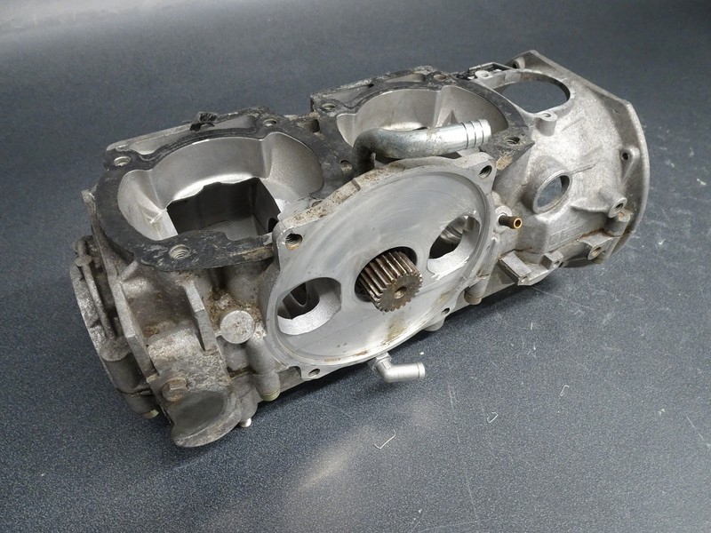 1998 Ski-Doo OEM Engine Motor Crankcase 420888011 Summit 500