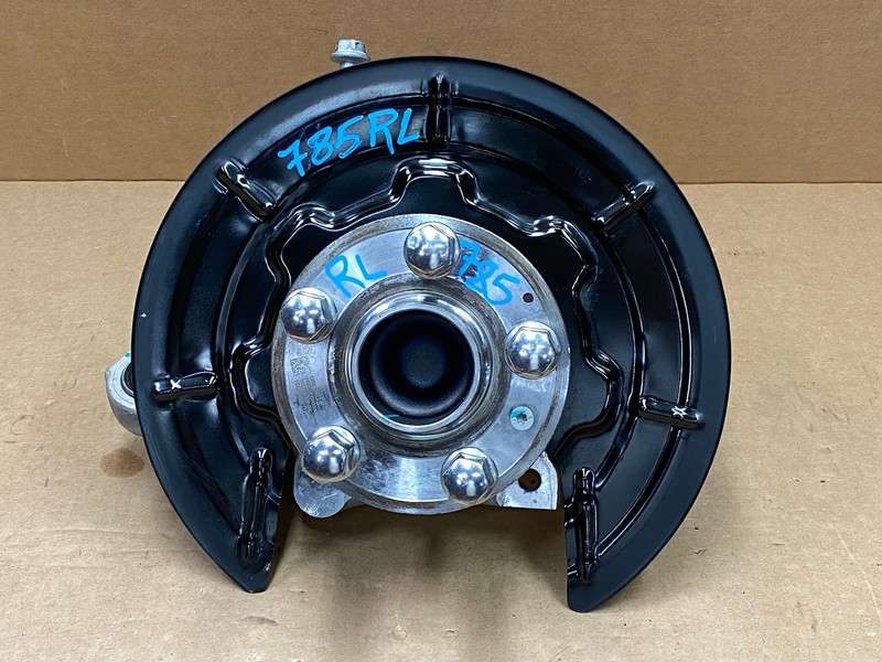 21-25 BUICK ENVISION REAR LEFT DRIVER SIDE SPINDLE KNUCKLE WHEEL HUB OEM LOT785