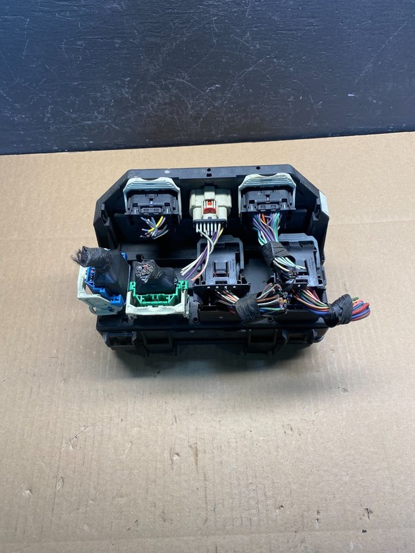 2008 2009 Liberty Nitro TIPM Power Integrated Fuse Box Module OemAC2461 DG
