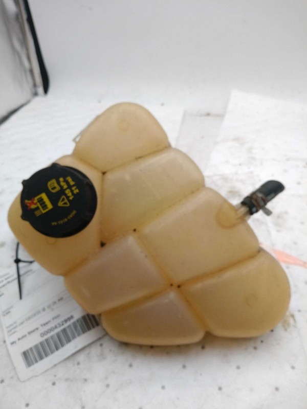 2016 Lincoln MKC Engine Coolant Reservoir OEM White 2.0L 124K Miles