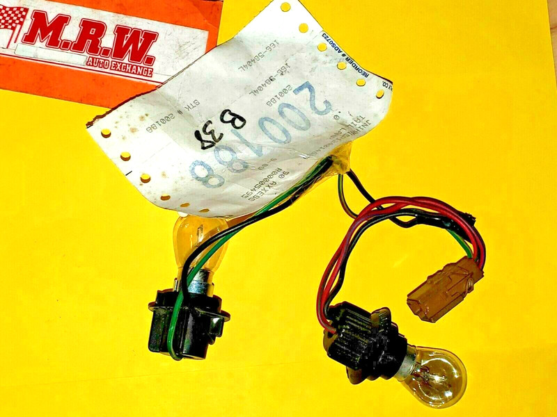 TAILLIGHT TAIL LIGHT WIRE HARNESS CONNECTOR SOCKET BRAKE for 90-95 NISSAN AXXESS