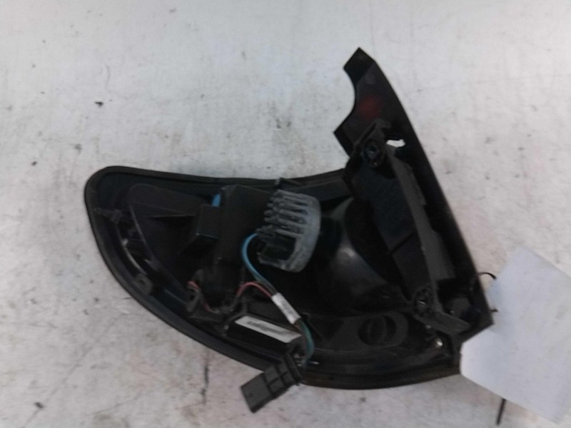 2015 GMC Acadia Right Tail Light Assembly Grey Used OEM 487599 Scuffs 130K