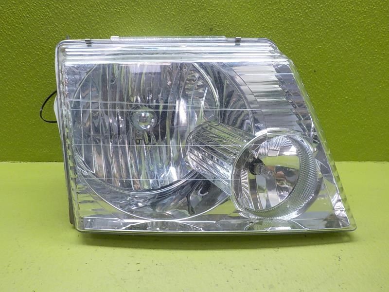 02-05 Ford Explorer Right Headlight Excluding Sport Trac OEM 1L2Z-13008-AA