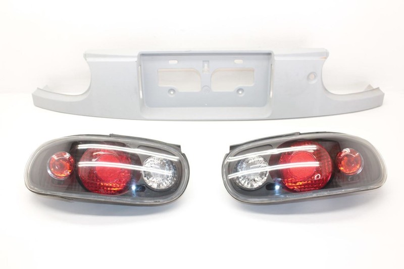 90-97 Mazda Mx-5 Miata 1.6L NA Finish Panel with Left and Right Rear Tail Lights