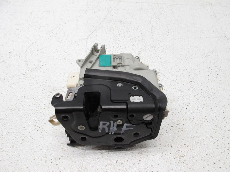 12-18 AUDI C7 A6 S6 SEDAN DOOR LOCK LATCH ACTUATOR FRONT RIGHT OEM 103023