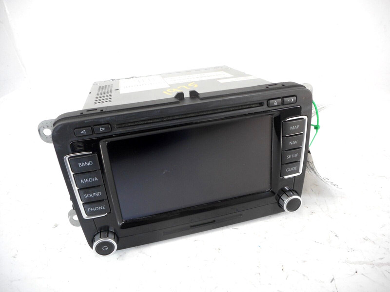 Volkswagen Passat AM FM Radio Navgiation Player Receiver OEM 2010