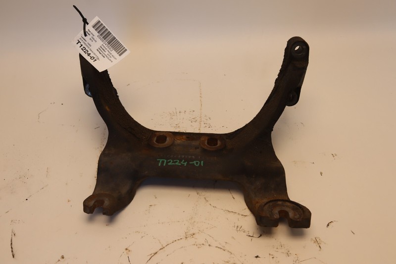 2018-2023 FREIGHTLINER CASCADIA 126 DETROIT DD15 ENGINE FRAME MOUNT SUPPORT OEM