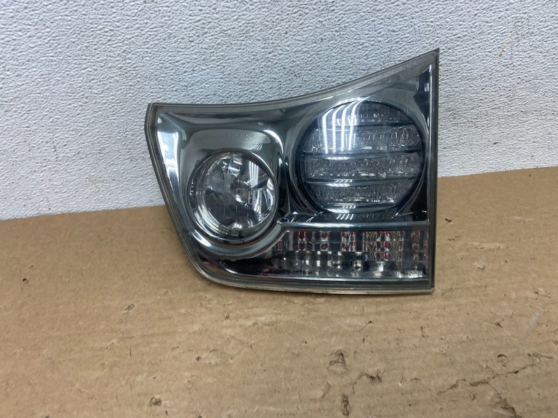 2006 to 2007 Lexus RX400H Right RH Side Inner Tail Light OEM AD4082 DW