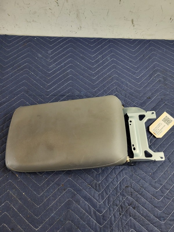 Used Oem Subaru Center Console Armrest Lid for 2021-2022 Legacy