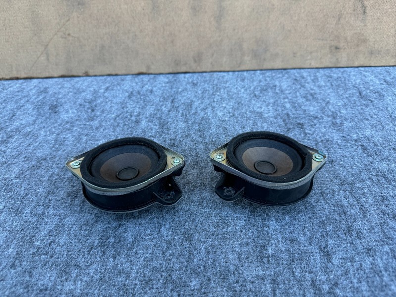 FORD MUSTANG GT 2015-2023 OEM FRONT LEFT AND RIGHT DOOR TWEETER TWEETERS (PAIR)