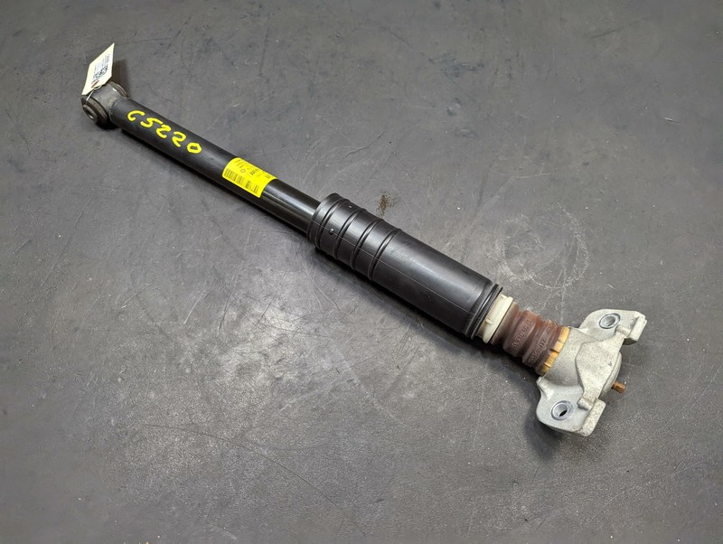 Rear Right Left Shock Absorber 2019 Chevrolet Sonic 95077493 2012 2013 2014-2020
