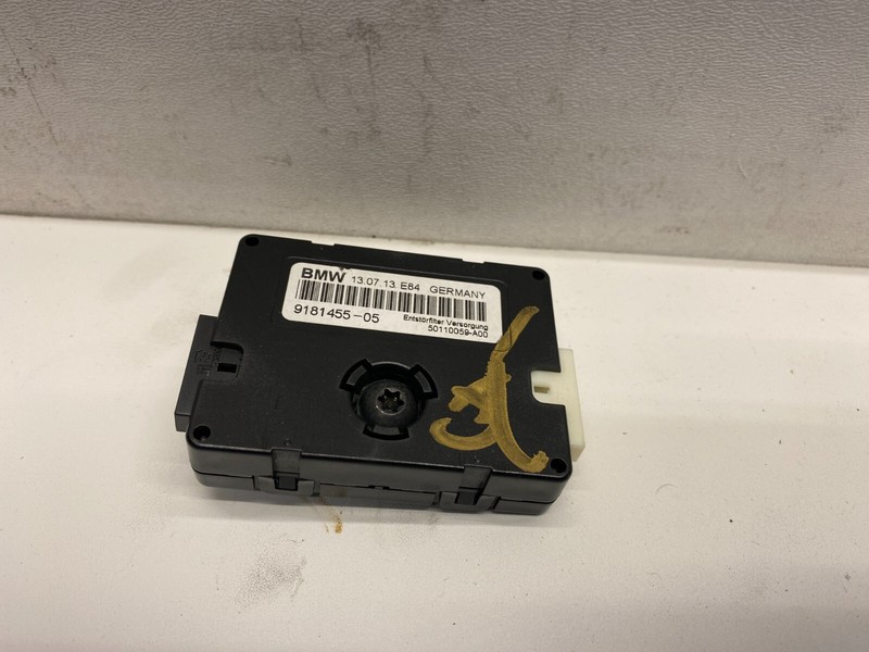 2012 -2015 BMW X1 RADIO SIGNAL AMPLIFIER BOOSTER MODULE OEM