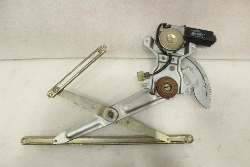 1983 TOYOTA SUPRA RIGHT PASSENGER DOOR WINDOW REGULATOR + MOTOR 85720-14160