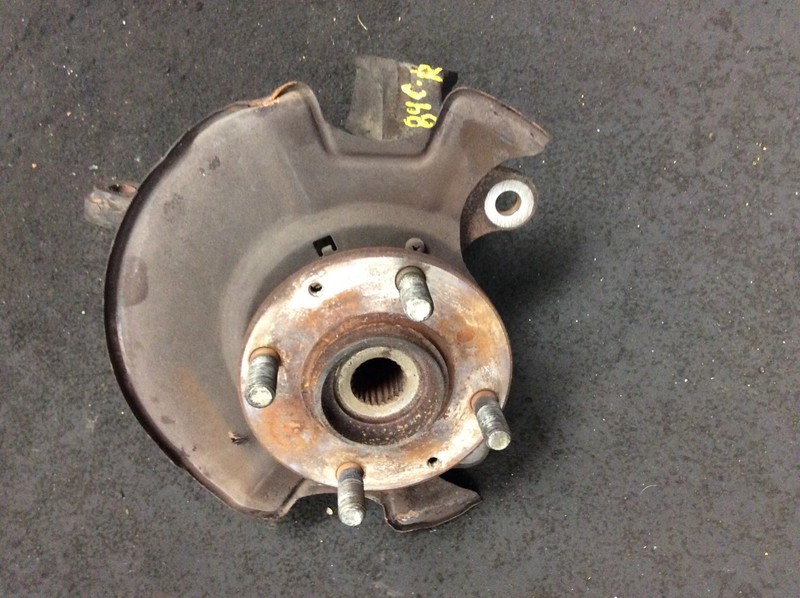 84 85 86 87 CRX, Civic Right Front Suspension Steering Knuckle Spindle Hub OEM