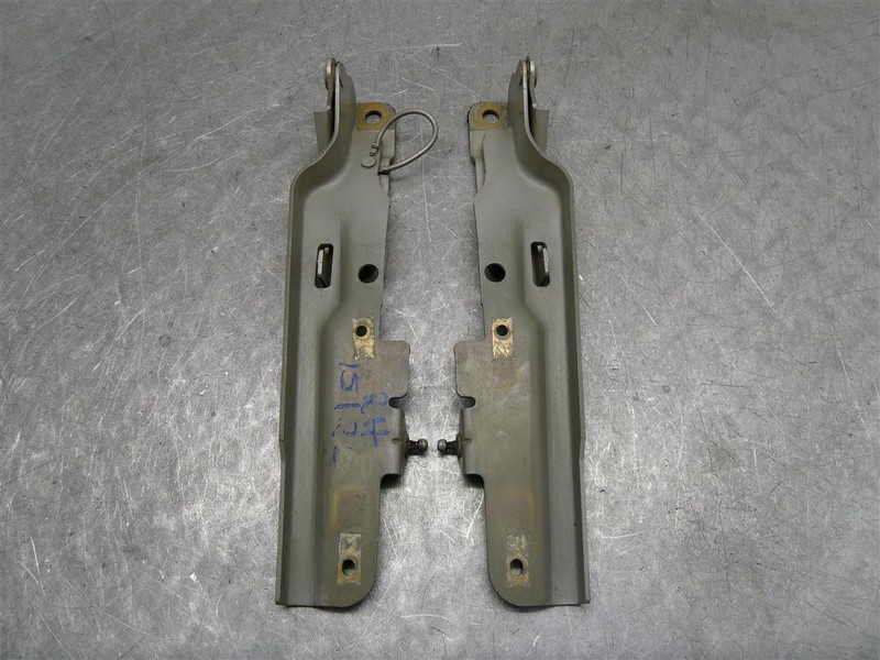 2004 FORD EXPLORER HOOD HINGES PAIR GOLD OEM 118.FD8404