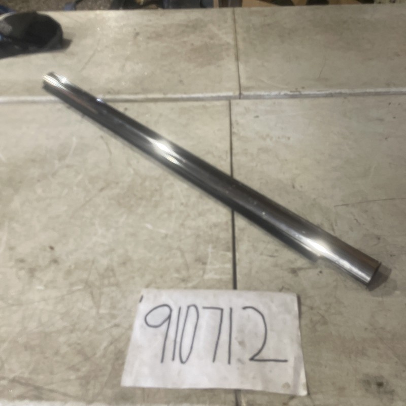 2004-2009 Cadillac SRX Front Passenger Door Outer Window Seal Chrome Trim OEM