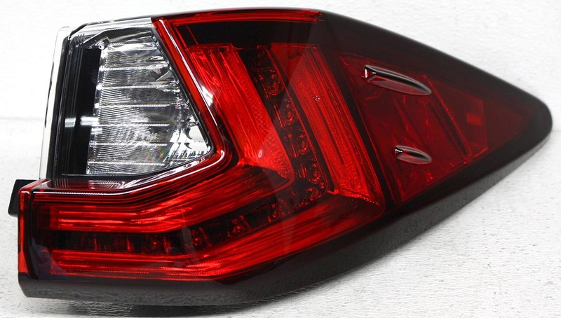 OEM Right Passenger Side Incandescent Tail Lamp For Lexus RX350, 450H Lens Crack
