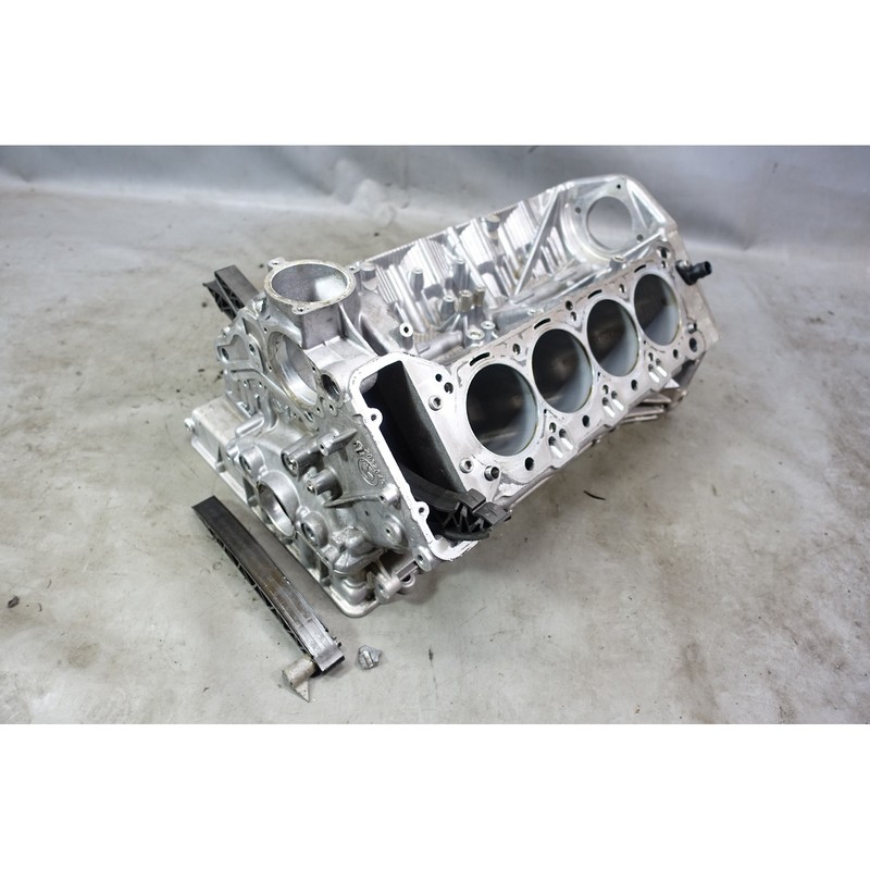 DAMAGED 2008-2013 BMW E90 M3 S65 V8 Engine Cylinder Block Bare OEM