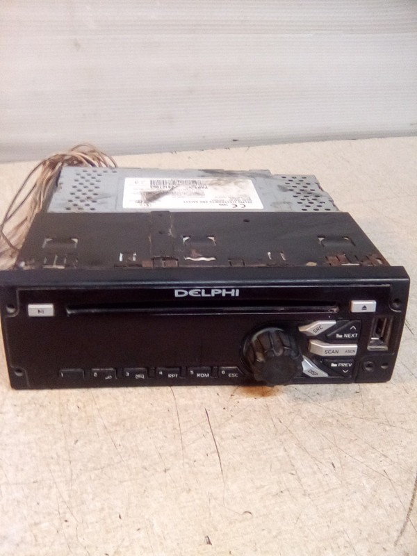 Freightliner Coronado Am/FM/CD Bluetooth Radio 24127983