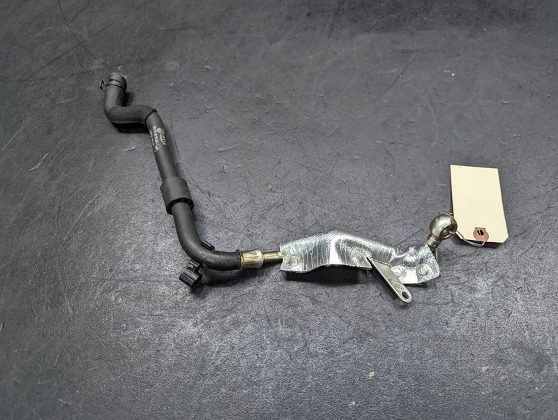 Turbocharger Oil Outlet Pipe 2018 Audi Q3 06J121492C 2015 2016 2017