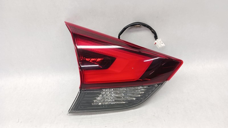 17-'20 NISSAN ROGUE Left driver inner Taillight OEM Grade A!