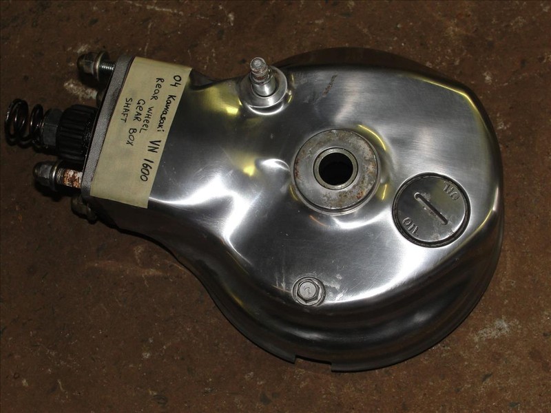 2004 KAWASAKI VULCAN VN 1600 REAR WHEEL GEAR BOX SHAFT DIFFERENTIAL VN1600 04