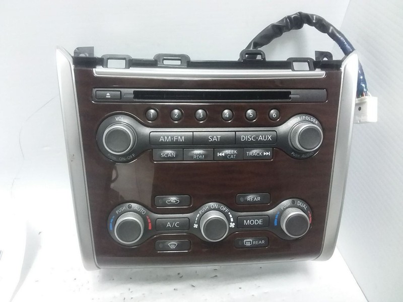 Radio And Temperature Control Panel AC 3 Dial Control Fits 13-16 PATHFINDER