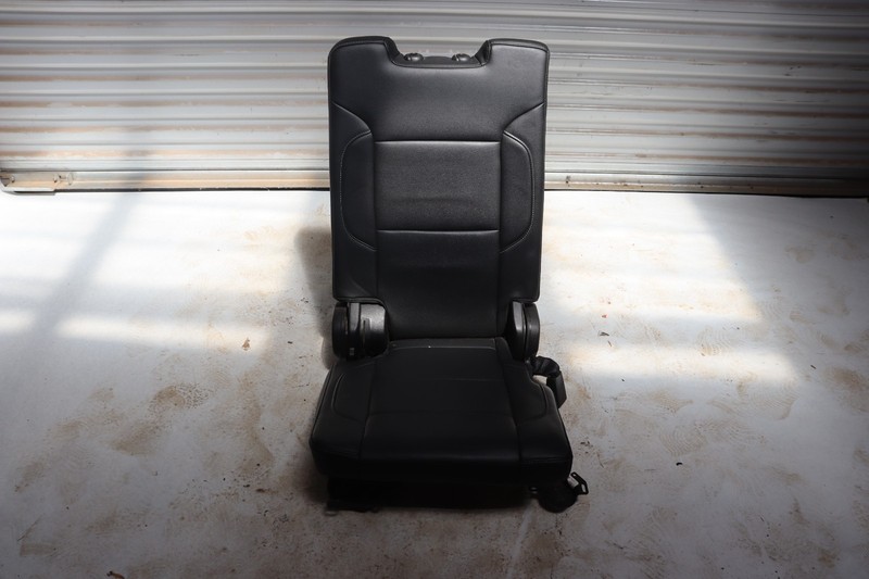 2015 CHEVY/GMC SUBURBAN REAR 3RD THIRD ROW RIGHT SIDE SEAT LEATHER BLACK OEM