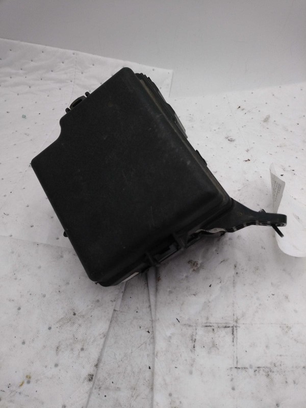 2017 KIA SOUL Fuse Box OEM Silver 2.0L 128k Miles NJ25-26041-662924