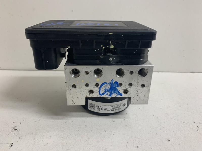 2014-2019 Nissan Versa Hatch 1.6 Auto Anti Lock Brake Pump Actuator & Modulator