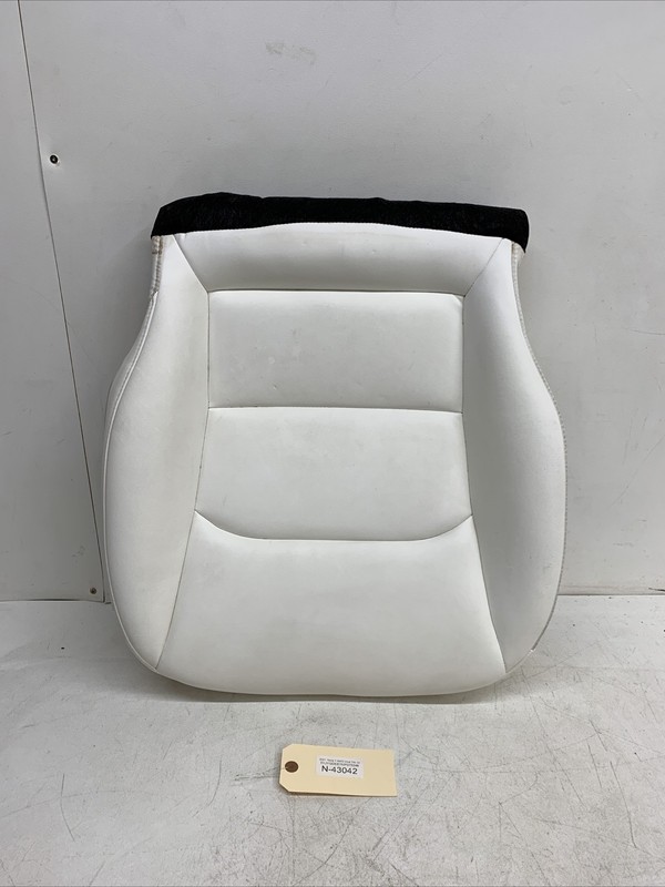 17-23 Tesla Model Y Front Right Seat Cushion Bottom White 1452936-02-D 43042 UP