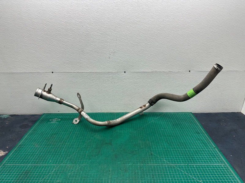 17-20 JAGUAR XE FUEL GAS TANK NECK FILLER PIPE OEM