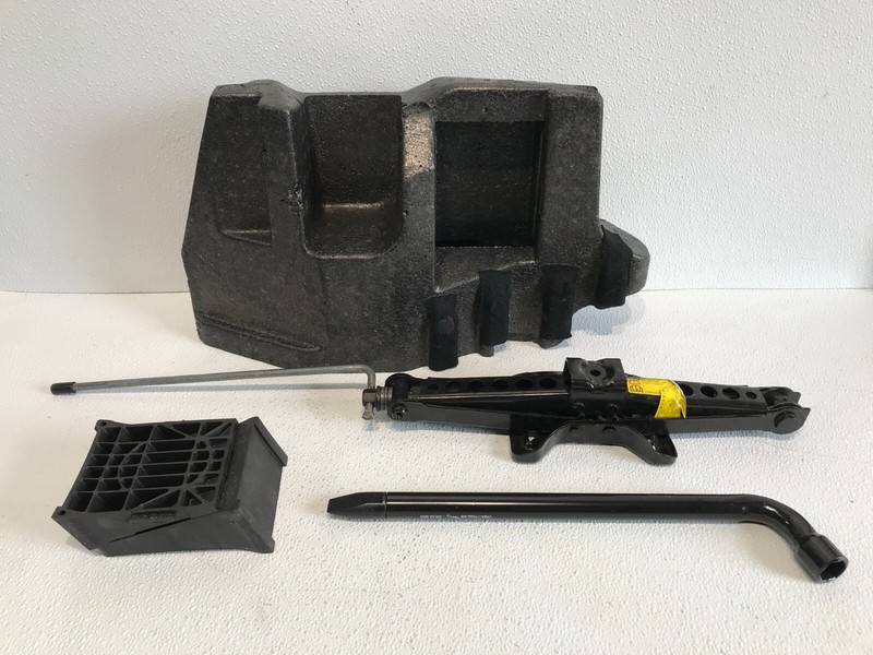 04-09 Jaguar XJ8 XJR VDP X350 X358 Emergency Spare Jack Tool Kit w/ Holder OEM