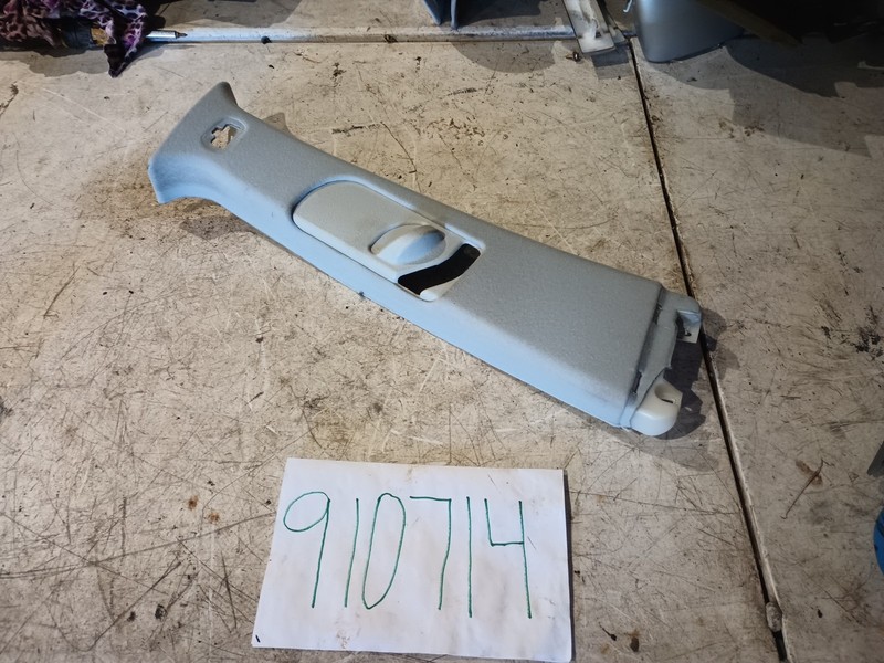 02-05 Mercedes W163 ML500 ML320 ML350 Right Upper B-Pillar Cover Trim OEM