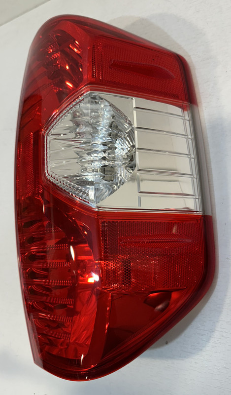 OEM 2014-2020 TOYOTA TUNDRA RH (PASSENGER SIDE) TAIL LAM ASSY. OEM