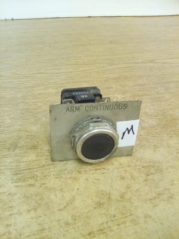 Allen Bradley 800T-A2 Series N Black Pushbutton W/ 800T-XT Series A