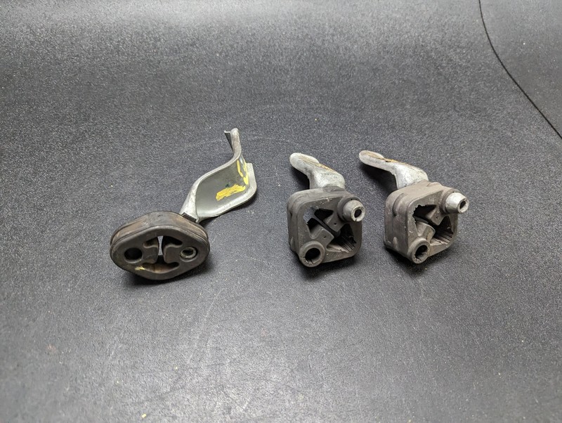3PC Exhaust Muffler Hanger Brackets 2018 Mercedes CLA 250 2014 2015 2016-2019