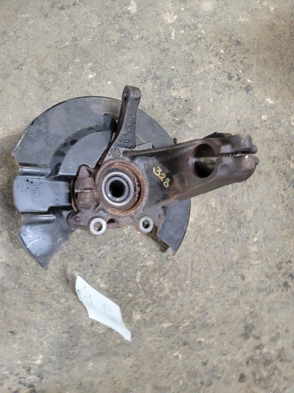 Driver Left Front Spindle/Knuckle Fits 15-19 MKC 1667011