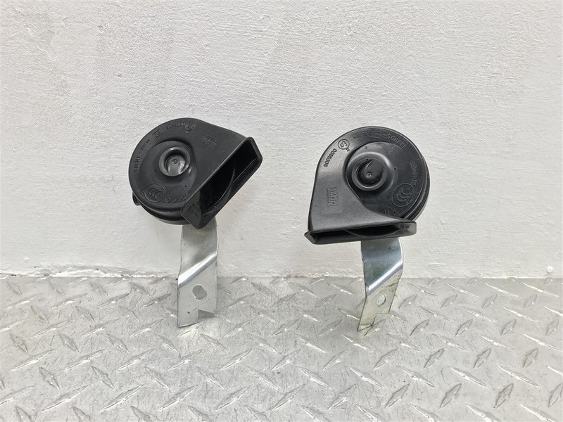2008 UPLANDER HORNS PAIR OEM 89046917