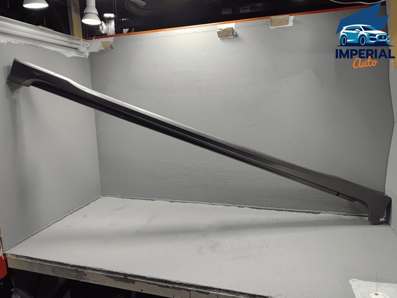 11-20 Toyota Sienna Right Passenger Side Skirt Rocker Panel Molding 1H1 OEM Gray