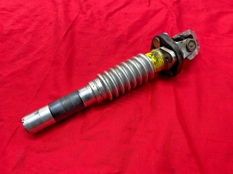 97-05 Porsche 911 Boxster 986 Steering Column Lower U Joint Shaft Linkage OEM ✅