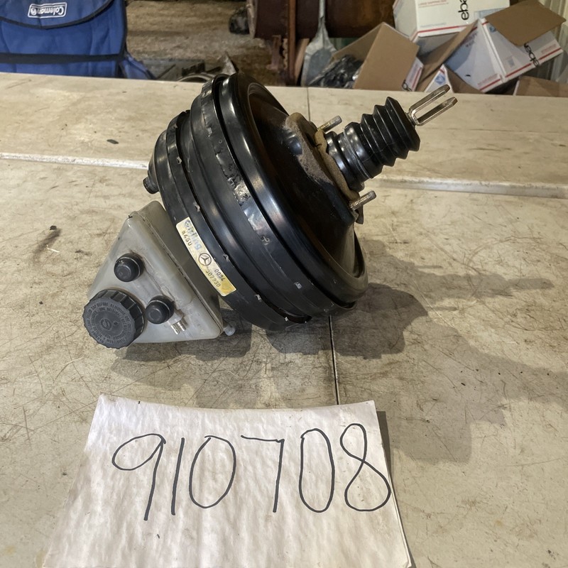 86-91 MERCEDES W126 C126 560 BRAKE MASTER CYLINDER BOOSTER FLUID RESERVOIR OEM