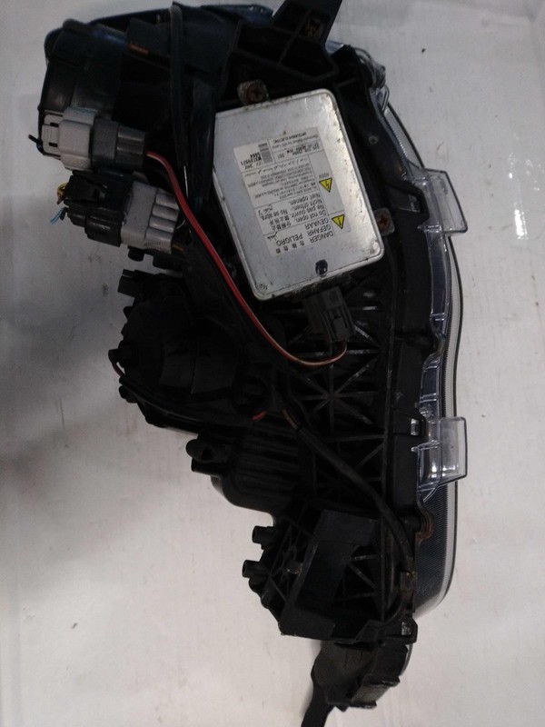 2015 Mitsubishi Outlander Sport Right Headlight Assembly Red 706360 Used