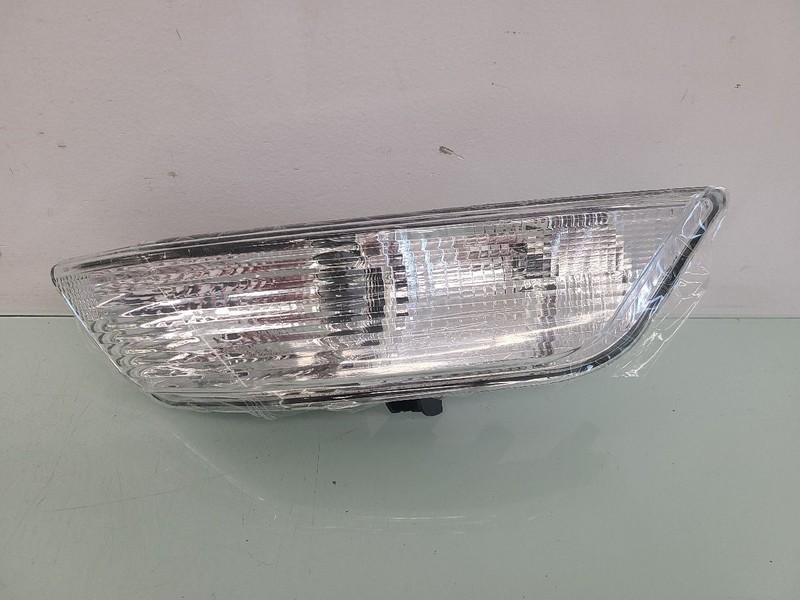 Passenger Corner/Park Light Bumper Mounted Fits 15-19 MUSTANG 587151